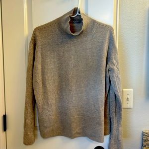 GUC Everlane Cashmere Mock Neck Sweater